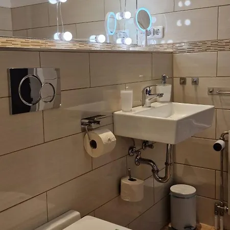 Apartment Foruz - Mit Balkon & Tg-stellplatz *