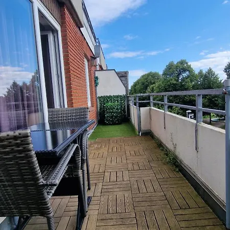 Foruz - Mit Balkon & Tg-stellplatz * Flensburg
