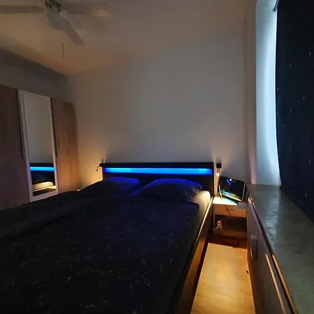 Foruz - Mit Balkon & Tg-stellplatz Apartmán