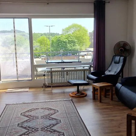 Foruz - Mit Balkon & Tg-stellplatz *