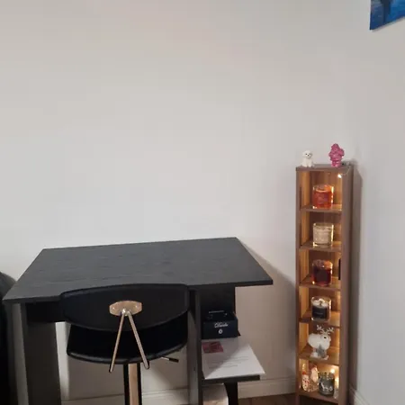 Foruz - Mit Balkon & Tg-stellplatz *