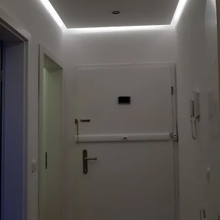 Lägenhet Foruz - Mit Balkon & Tg-stellplatz *